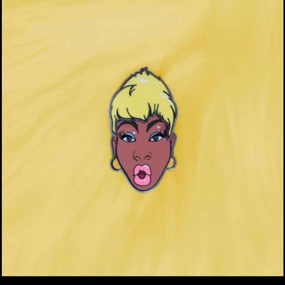 Monet X Change Kitty Kat Wig Reveal Pin